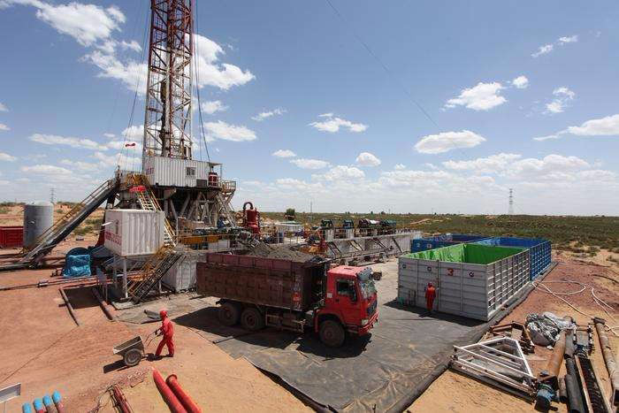 鉆井泥漿消泡劑應(yīng)用圖 鉆井泥漿消泡劑應(yīng)用圖